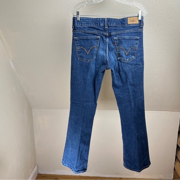 LEVI’S JEANS GENUINELY CRAFTED SLENDER BOOT CUT 526 JEANS. Size 8 Medium - Picture 4 of 5